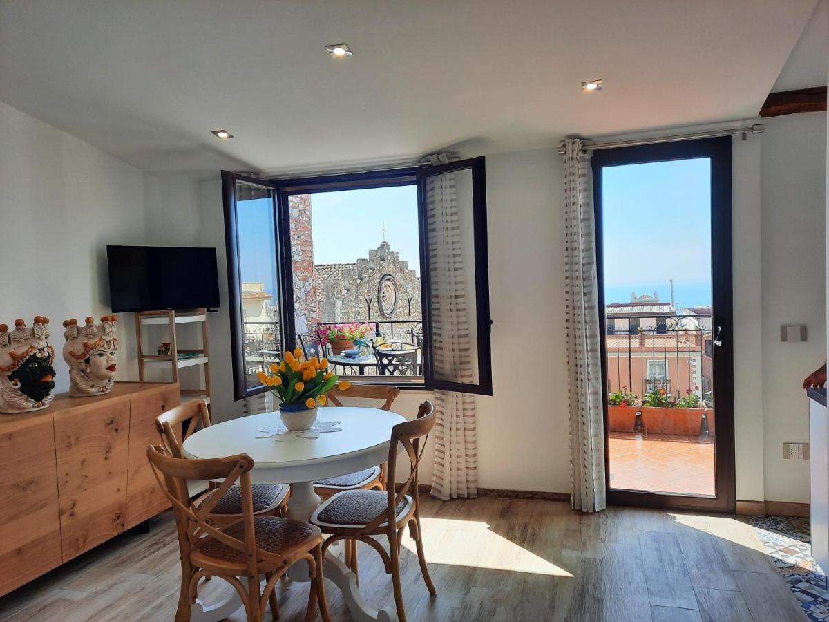 Casa Carla Al Duomo Appartement Taormina Buitenkant foto