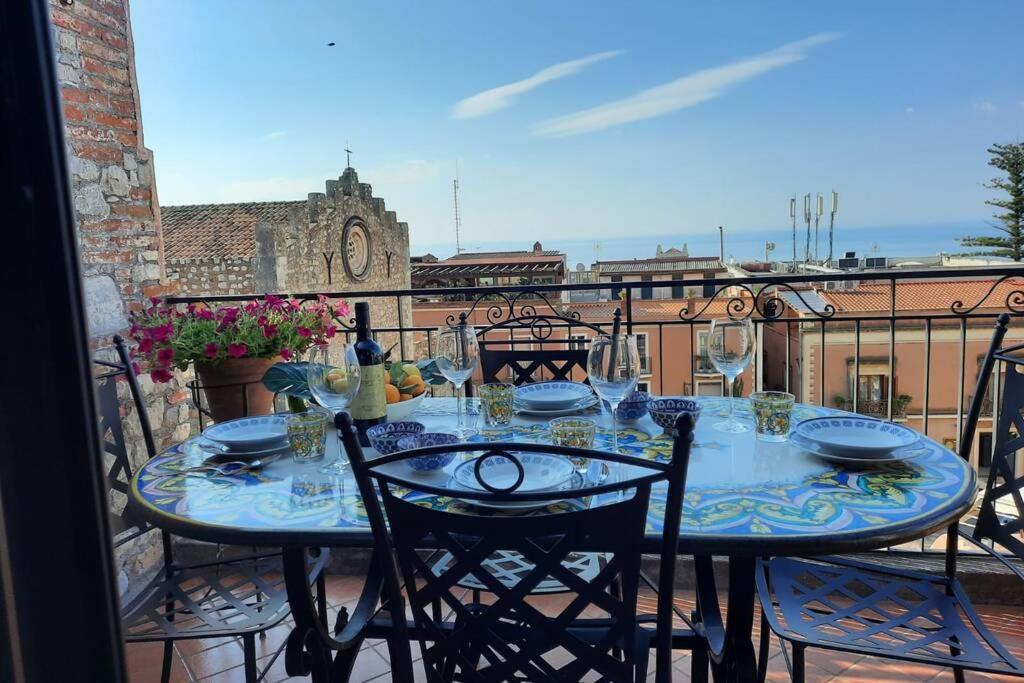 Casa Carla Al Duomo Appartement Taormina Buitenkant foto
