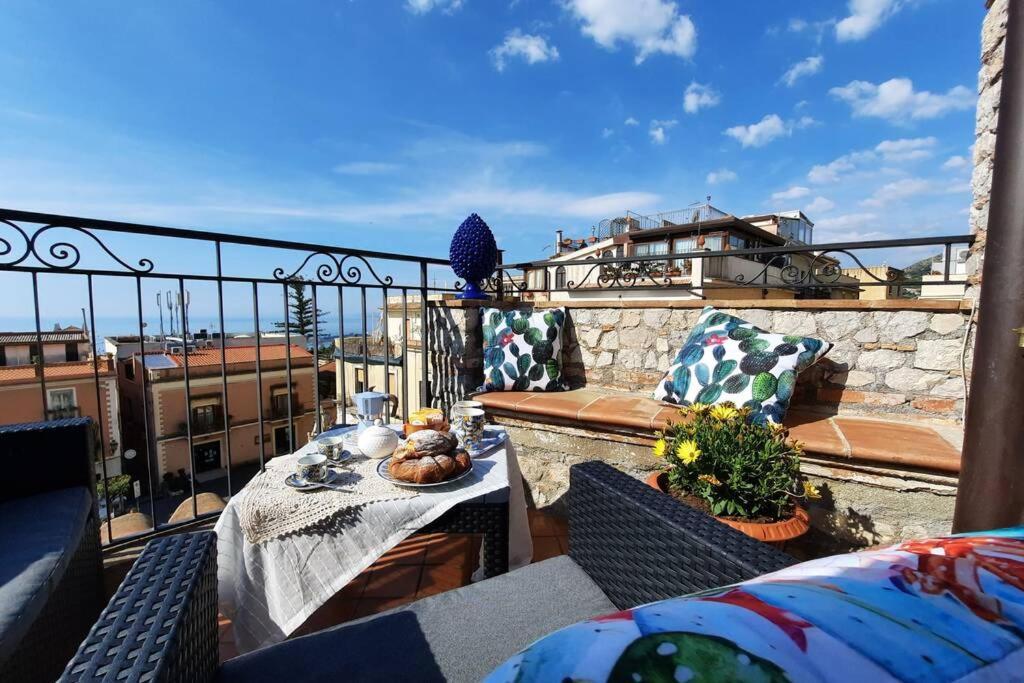 Casa Carla Al Duomo Appartement Taormina Buitenkant foto