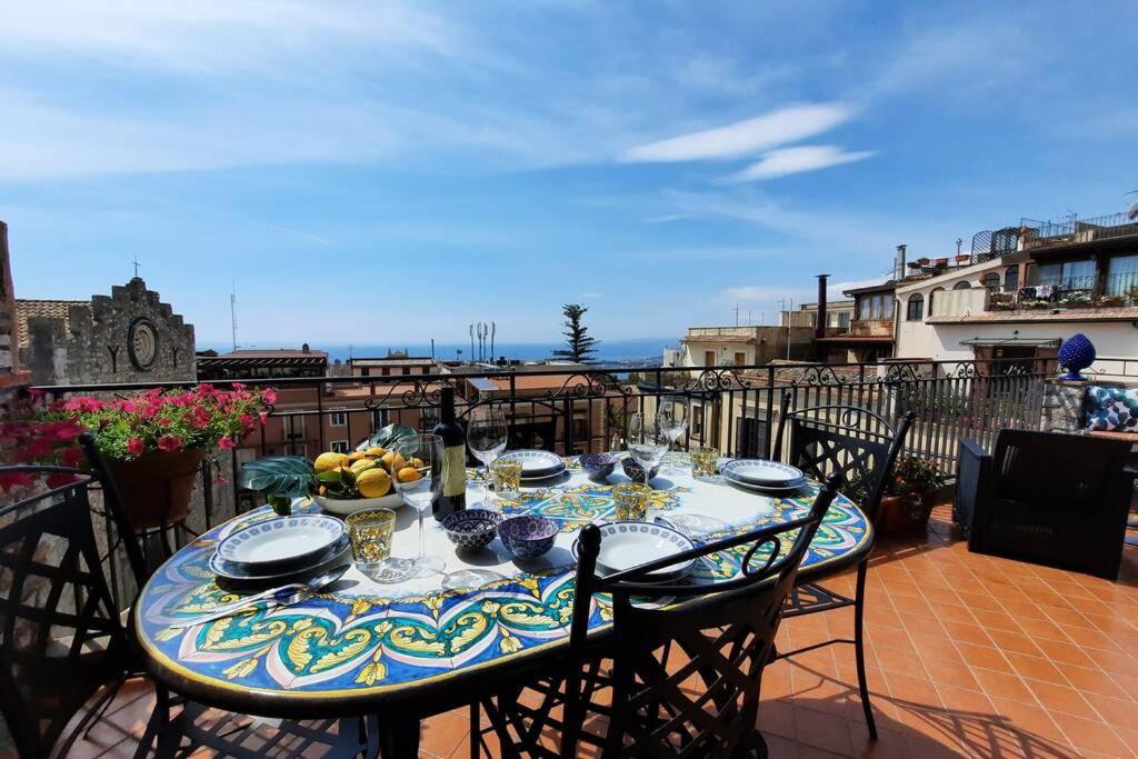 Casa Carla Al Duomo Appartement Taormina Buitenkant foto