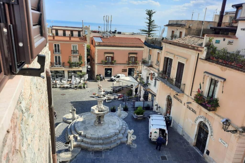 Casa Carla Al Duomo Appartement Taormina Buitenkant foto
