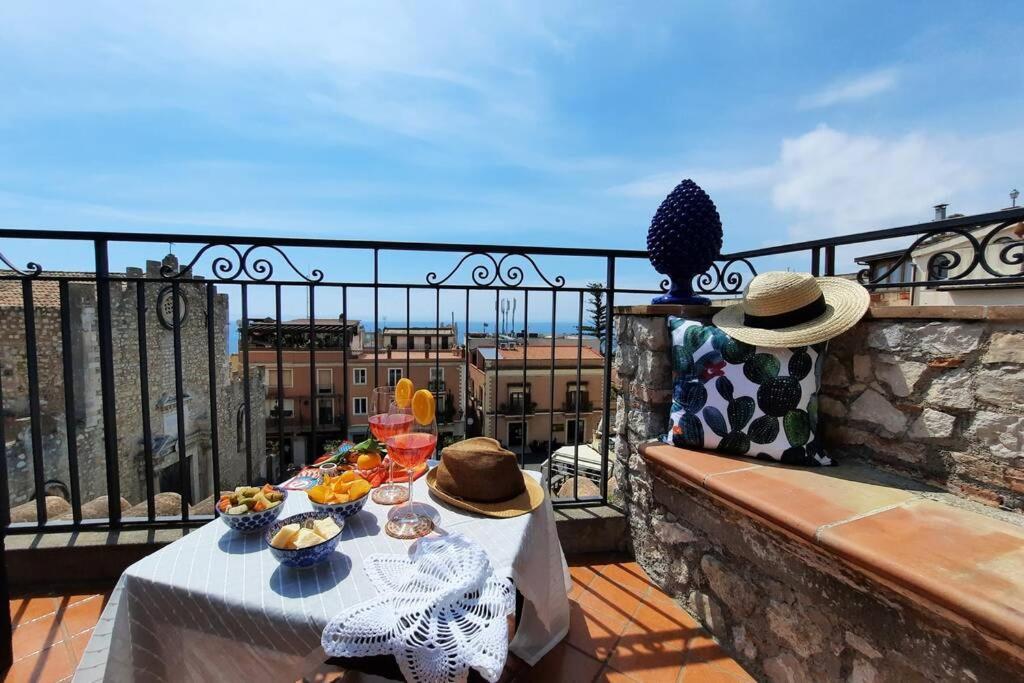 Casa Carla Al Duomo Appartement Taormina Buitenkant foto